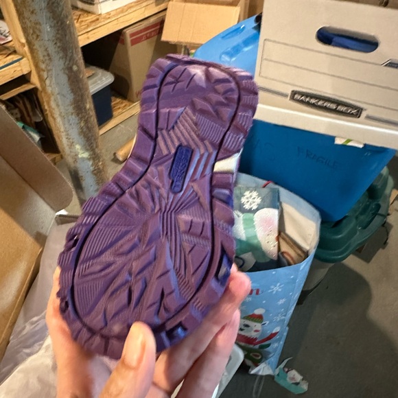 Kids Merrell Trail Quest Jr rugged sneaker brand new in box - Picture 6 of 7